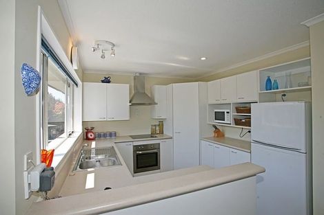 Photo of property in 4 Arkwright Place, Halswell, Christchurch, 8025