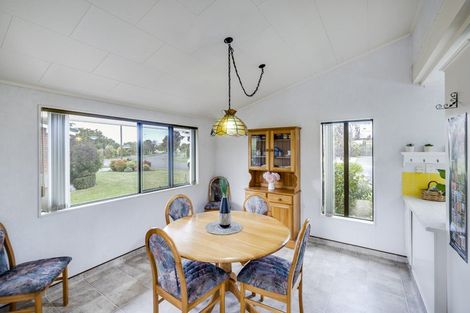 Photo of property in 2/30 Ngarimu Crescent, Taradale, Napier, 4112