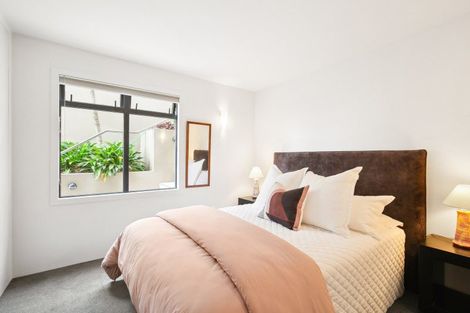 Photo of property in 60a Roseneath Terrace, Roseneath, Wellington, 6011