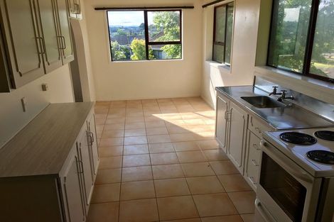 Photo of property in 15 Olena Avenue, Sunnyhills, Auckland, 2010