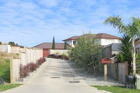 Photo of property in 11 Penwood Close, East Tamaki Heights, Auckland, 2016