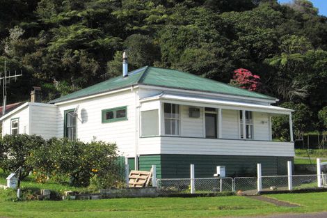 Photo of property in 100 Campbell Street, Thames, 3500