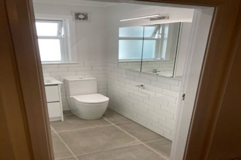 Photo of property in Rehutai Flats, 268u2 Oriental Parade, Oriental Bay, Wellington, 6011