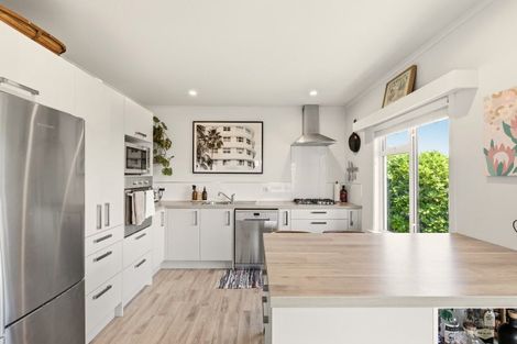 Photo of property in 380 Devon Street West, Lynmouth, New Plymouth, 4310