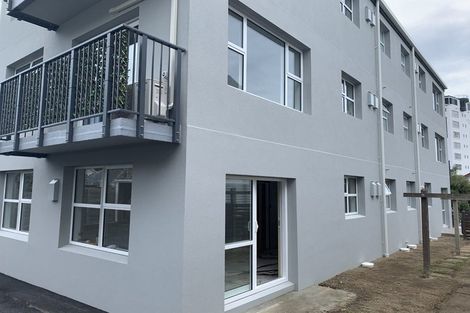 Photo of property in 36u2 Roxburgh Street, Mount Victoria, Wellington, 6011
