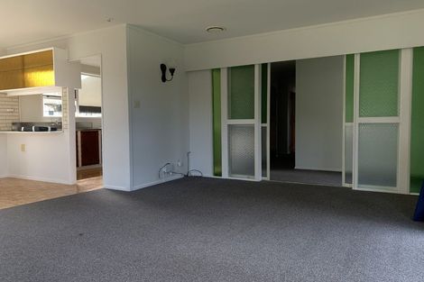 Photo of property in 33 Larchmont Grove, Totara Park, Upper Hutt, 5018