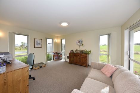 Photo of property in 4 Reeds Road, Darfield, 7510