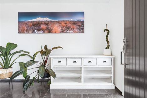 Photo of property in 40 Grant Road, Kinloch, Taupo, 3385