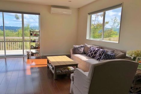 Photo of property in 113 Laurel Oak Drive, Schnapper Rock, Auckland, 0632