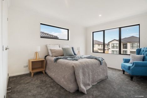 Photo of property in 71 Drumbuoy Drive, Flat Bush, Auckland, 2019