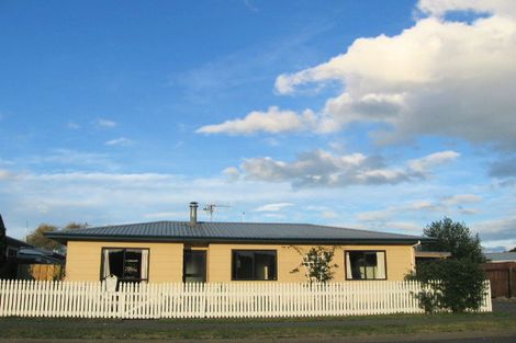 Photo of property in 205 Avondale Road, Greenmeadows, Napier, 4112