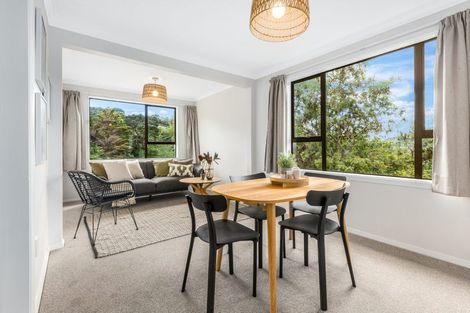 Photo of property in 25 Lincoln Avenue, Tawa, Wellington, 5028