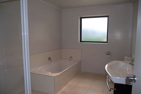 Photo of property in 30 Reel Road, Athenree, Waihi Beach, 3611