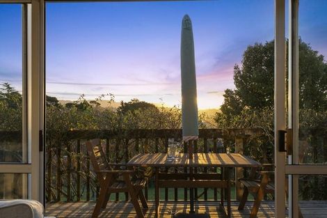 Photo of property in 23 Highland Avenue, Titirangi, Auckland, 0604