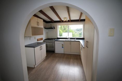 Photo of property in 28 Bassett Road, Johnsonville, Wellington, 6037