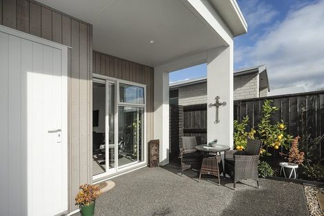 Photo of property in 39a Saint Pauls Drive, Brookfield, Tauranga, 3110