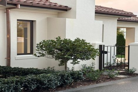 Photo of property in 5 Brianna Place, Karaka, 2113