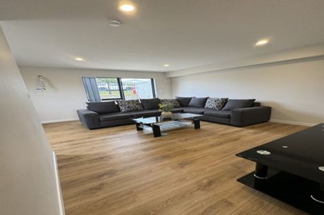 Photo of property in 309 Don Buck Road, Massey, Auckland, 0614