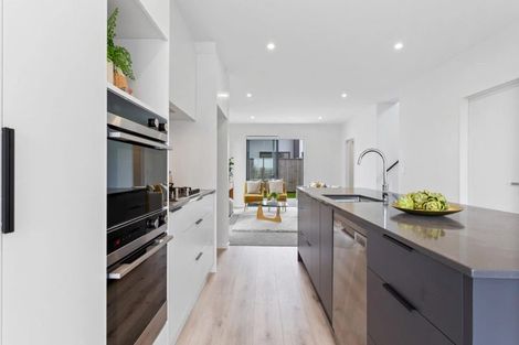 Photo of property in 15 Aquamarine Road, Rosehill, 2113