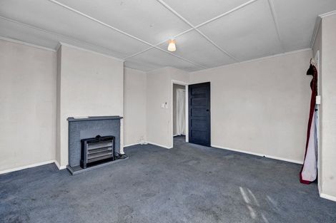 Photo of property in 2 Waihi Road, Hawera, 4610