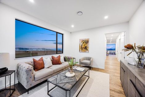 Photo of property in 7 Pakirikiri Street, Long Bay, 0630