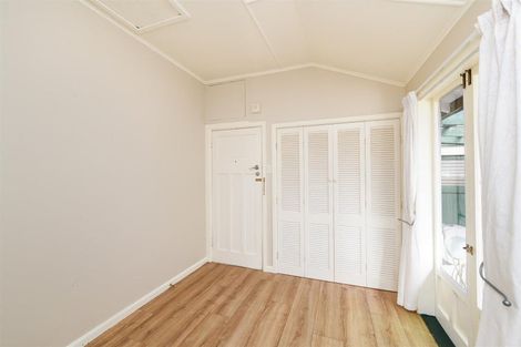 Photo of property in 18 Skerman Street, Marton, 4710