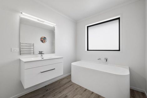 Photo of property in 48a 3 Celia Street, Stratford, 4332