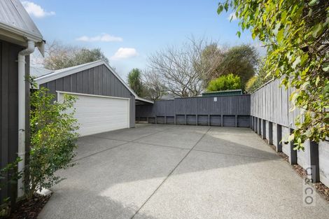 Photo of property in 5 Cambridge Road, Riverhead, 0820