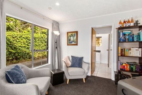 Photo of property in 6a Kilsyth Street, Karori, Wellington, 6012