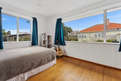 Photo of property in 4 Raleigh Street, Vogeltown, New Plymouth, 4310