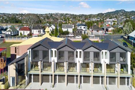 Photo of property in 5/1 Waters Place, New Lynn, Auckland, 0600