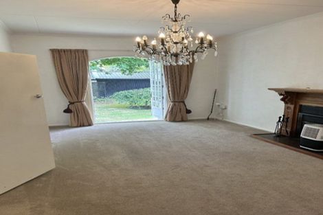 Photo of property in 6 Mcmaster Street, Greytown, 5712