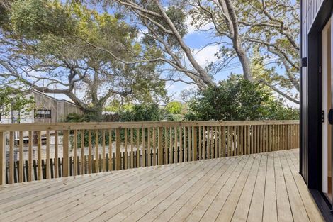 Photo of property in 19 Waterloo Road, Milford, Auckland, 0620