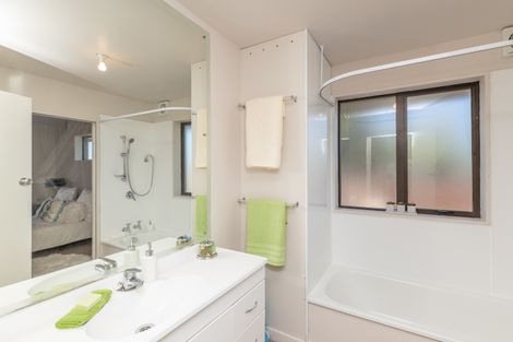 Photo of property in 10 Wentworth Street, Ilam, Christchurch, 8041