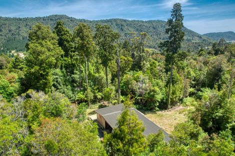 Photo of property in 215 Clifton Road, Kaiata, Greymouth, 7805