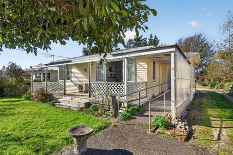 Photo of property in 21 Stanly Street, Eketahuna, 4900