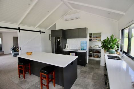 Photo of property in 70 Leeward Drive, Whitianga, 3510