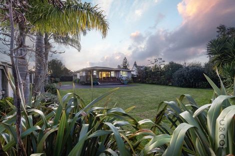 Photo of property in 33 Maude Street, Riverhead, 0820