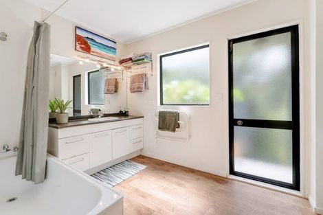 Photo of property in 12 Mariner Drive, Gulf Harbour, Whangaparaoa, 0930