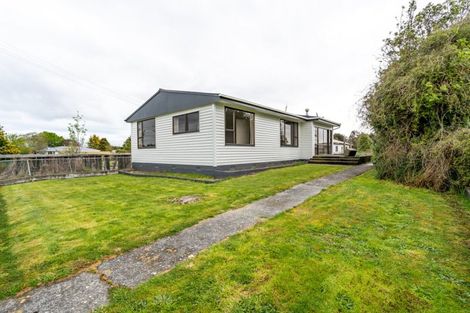 Photo of property in 25 Clifden Highway, Tuatapere, 9620