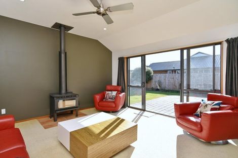 Photo of property in 15 Green Street, Rangiora, 7400