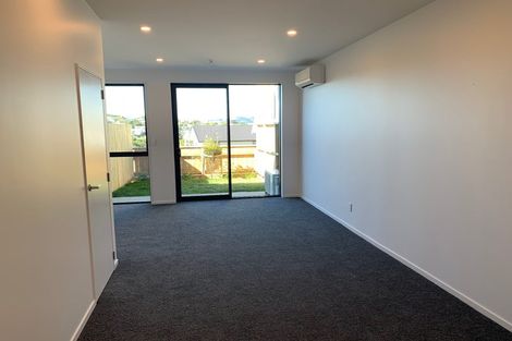 Photo of property in 62u5 Spenmoor Street, Newlands, Wellington, 6037