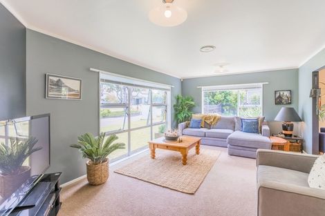 Photo of property in 16 Manly Garden, Paraparaumu Beach, Paraparaumu, 5032