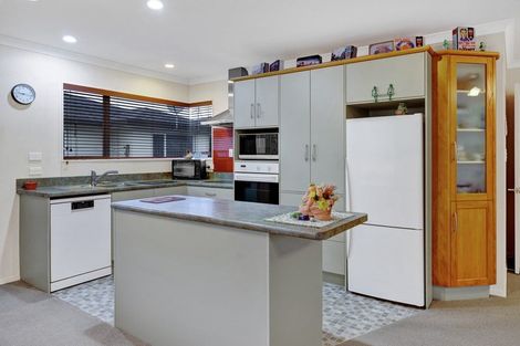 Photo of property in 33d Argyle Street, Hawera, 4610