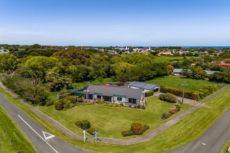 Photo of property in 2 Kaipi Street, Manaia, 4612
