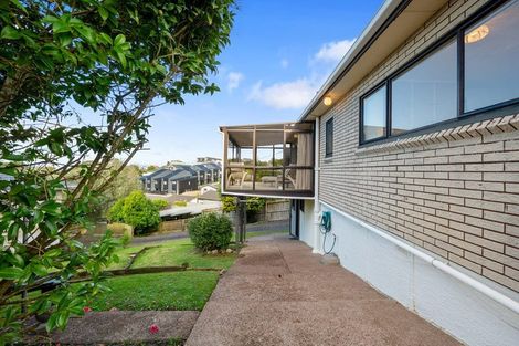 Photo of property in 1/3 Hall Road, Glenfield, Auckland, 0629