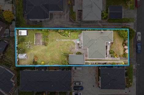 Photo of property in 5 Valron Road, Te Atatu South, Auckland, 0602