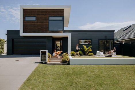 Photo of property in 15 Cassinia Close, Papamoa Beach, Papamoa, 3118