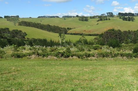 Photo of property in 24 Pekama Drive, Cable Bay, 0420