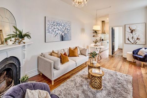 Photo of property in 11 Wright Street, Mount Cook, Wellington, 6021